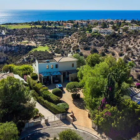 111 Deilino Stunning Sea Views, Aphrodite Hills *