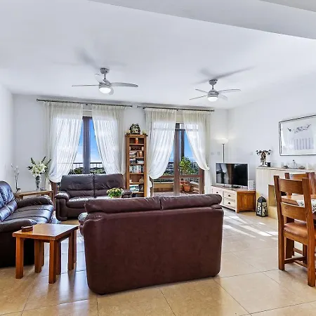 111 Deilino Stunning Sea Views, Aphrodite Hills Villa