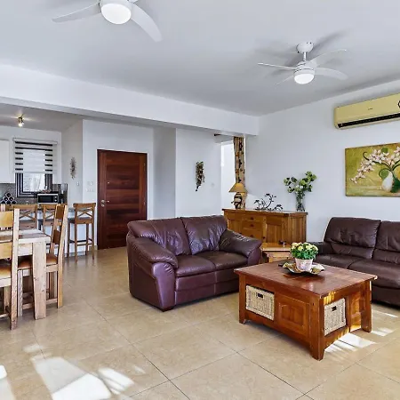 111 Deilino Stunning Sea Views, Aphrodite Hills Kouklia